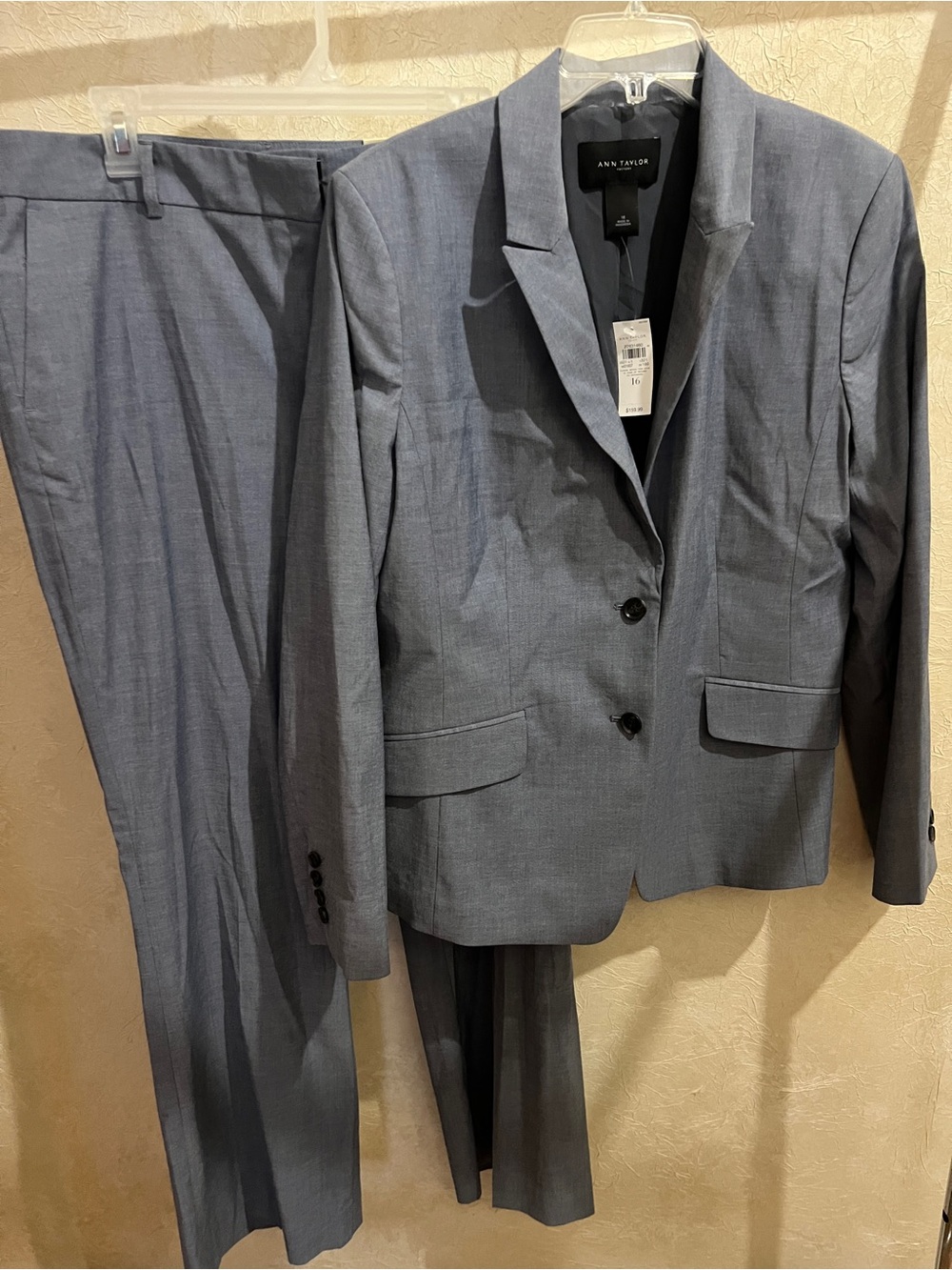 Ann Taylor Light Gray Women's Tailored Blazer - Picture 6 of 6